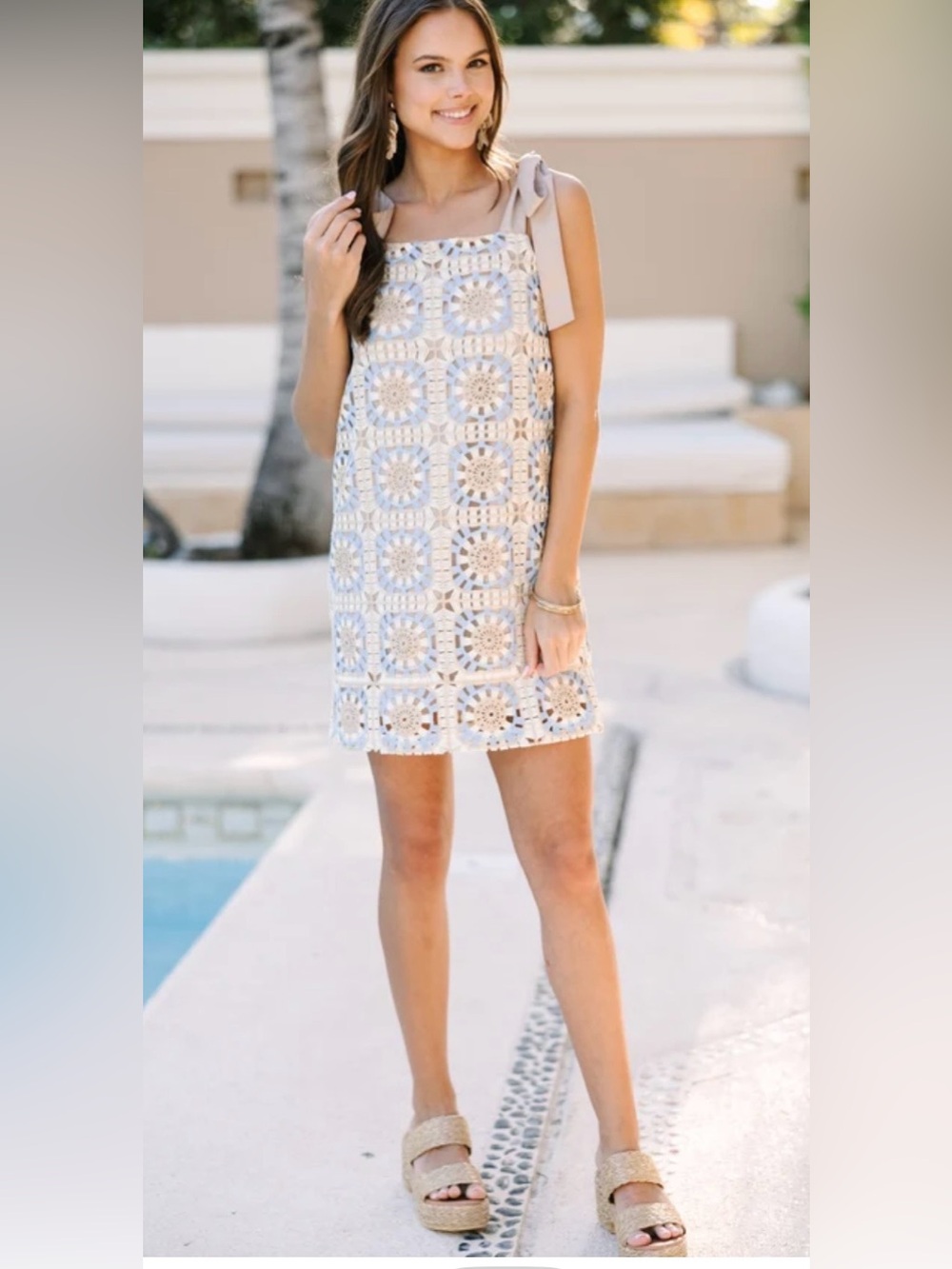 Entro Sleeveless White Crochet Shift Dress with Bow Tie Straps Size Small NEW